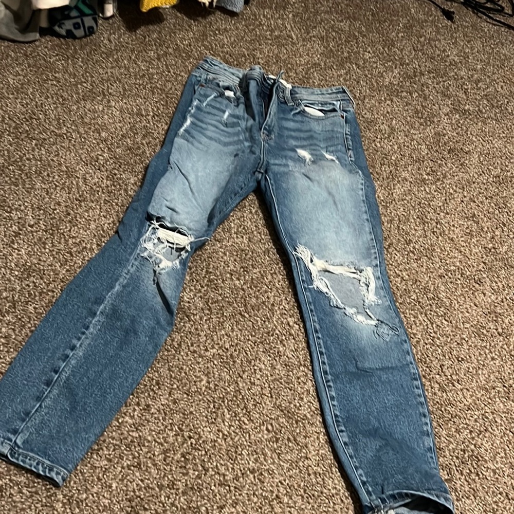 High waisted, holy jeans! Size 7
